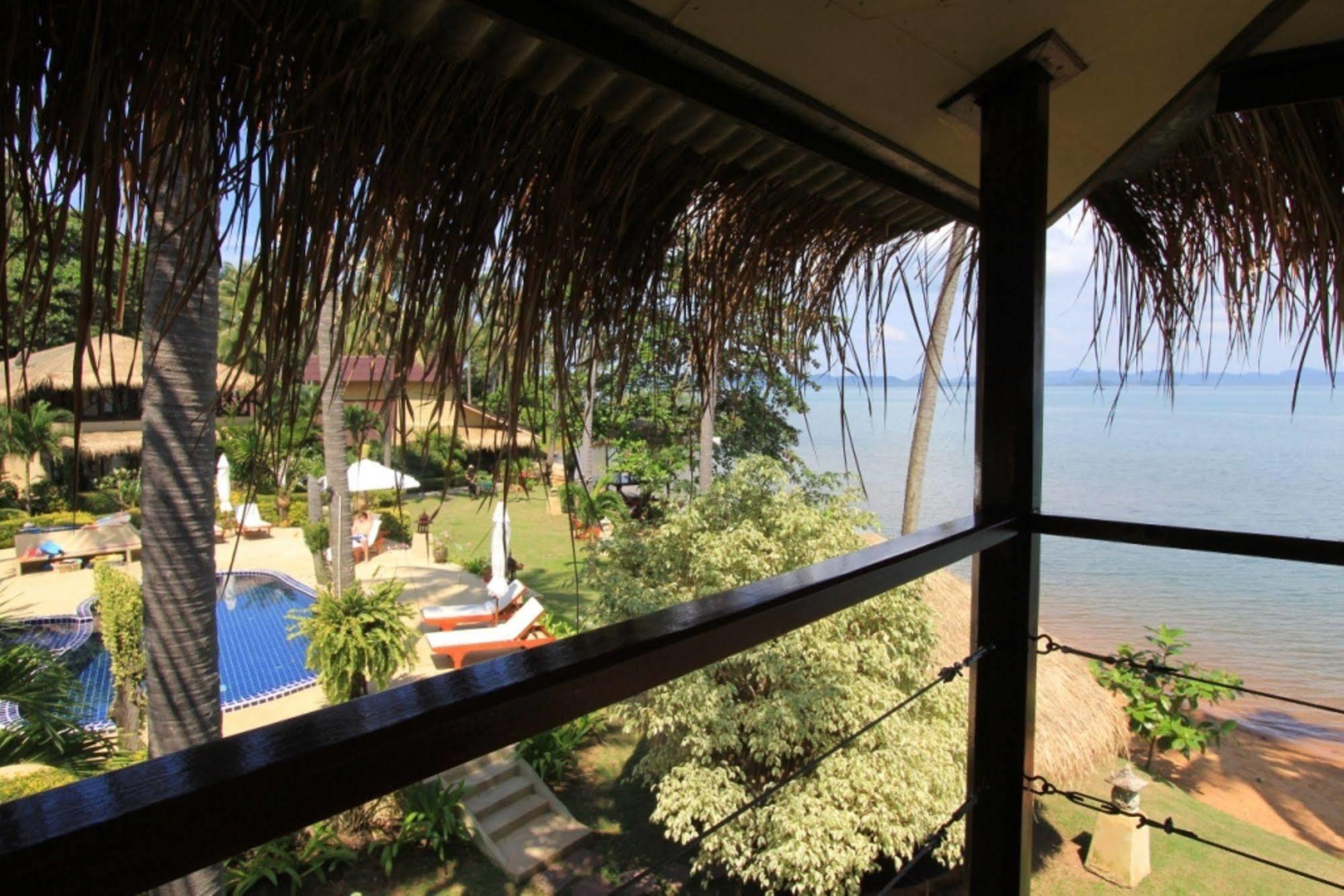 Amber Sands Beach Resort Ко Чанг Екстериор снимка